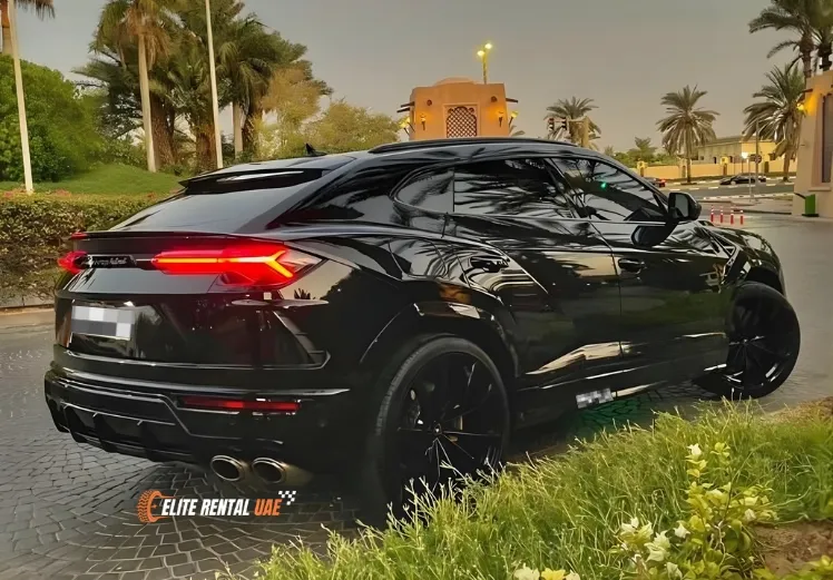 Lamborghini Urus Black exterior design available for hire across Dubai and the UAE